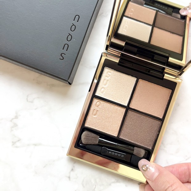 SUQQU新色】「シグニチャーカラーアイズ 15 凛覗」をレビュー｜ブルべ