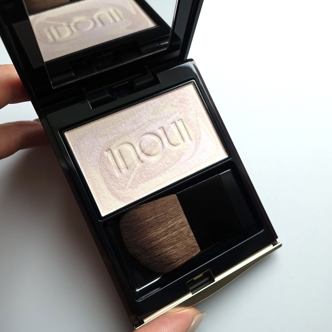 2025新作・限定】インウイ プレストパウダーレビュー！透明感のある