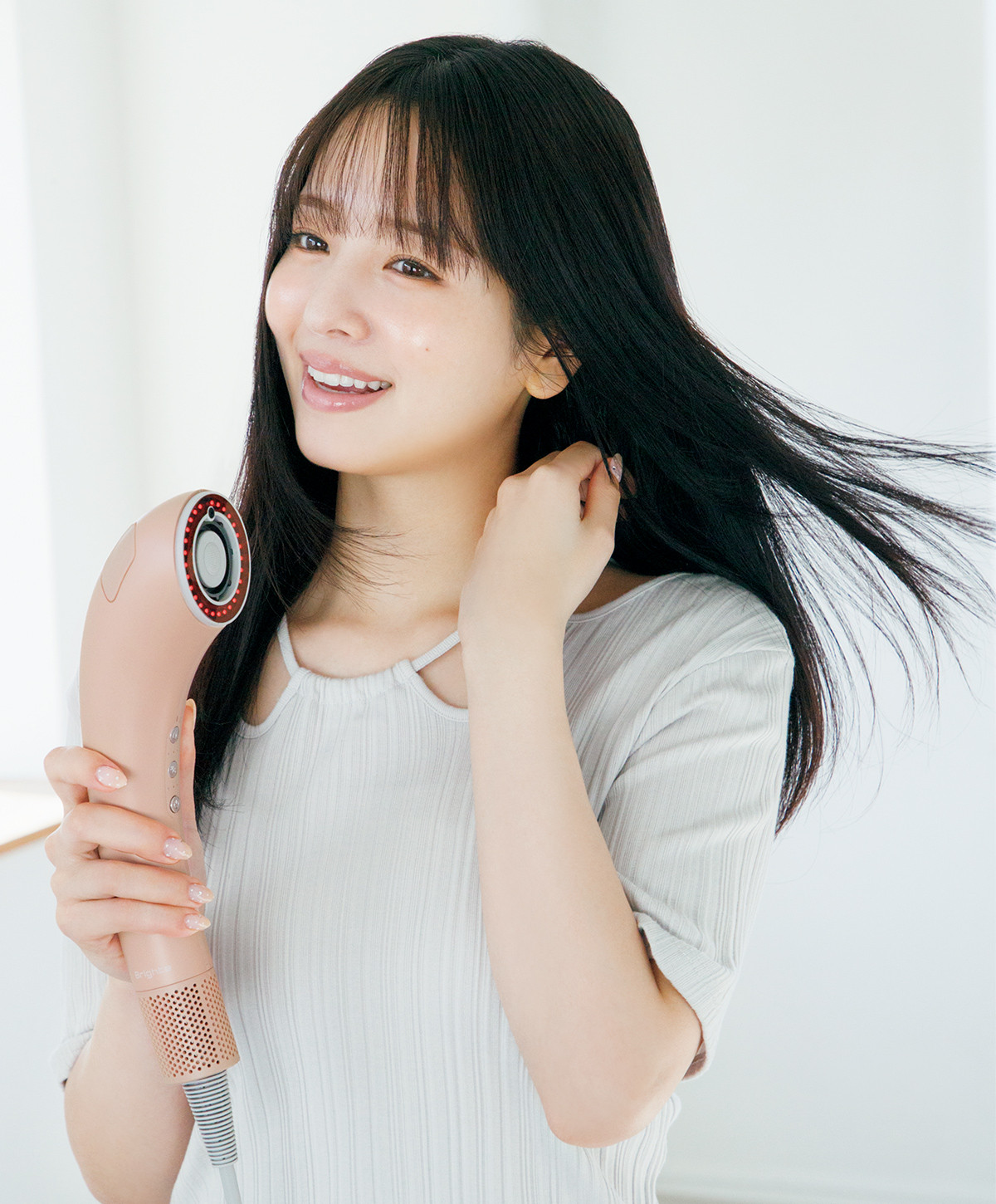 話題の“次世代型ドライヤー”に新色登場！ BrighteのSHOWER DRYER