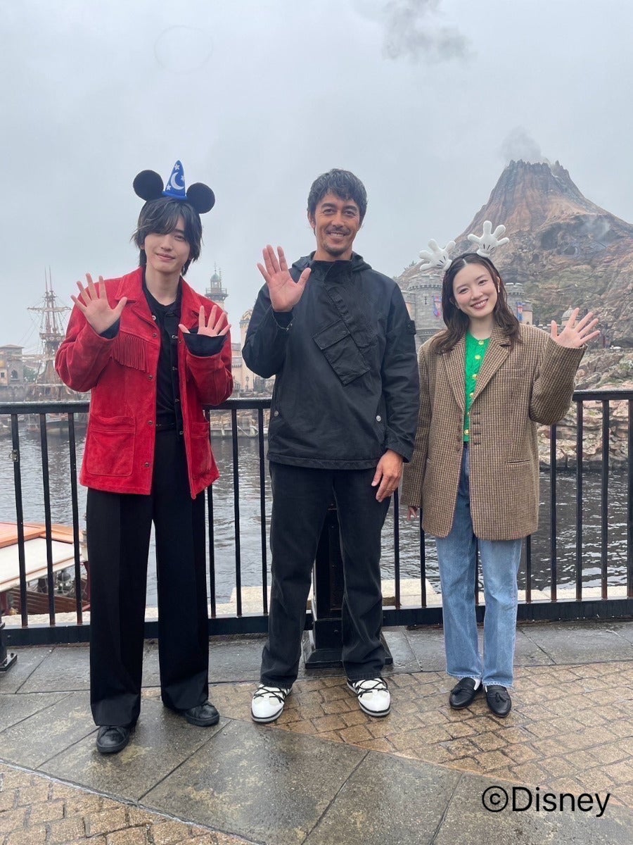 阿部寛・永野芽郁・道枝駿佑、東京ディズニーシーで感動サプライズ