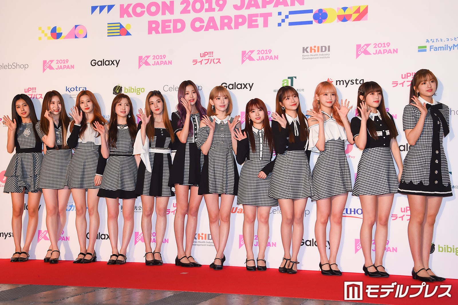 IZ*ONE、新曲「Buenos Aires」初披露 センターはキム・ミンジュ