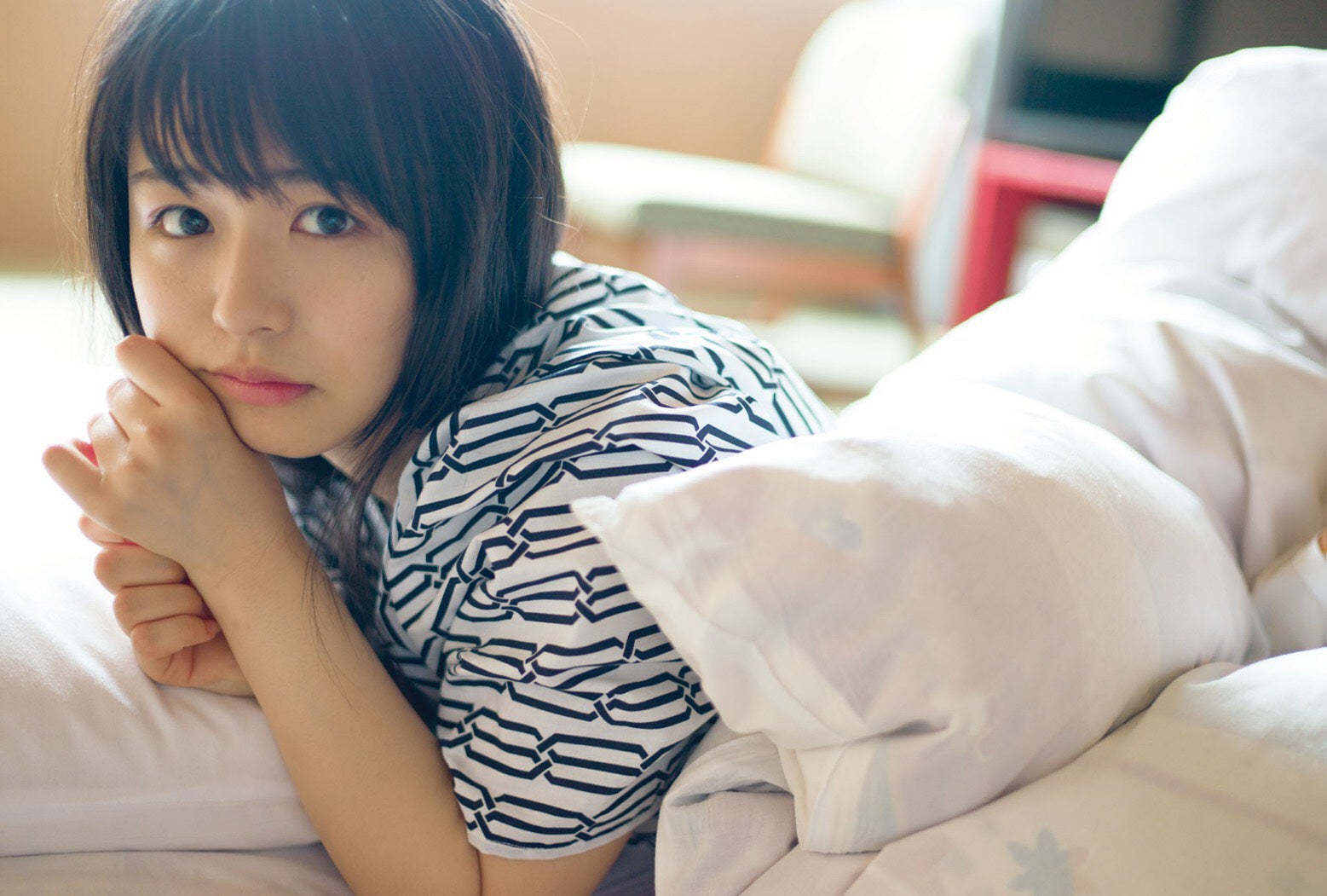 欅坂46長濱ねる写真集、発売1ヶ月で売上13万部突破が話題に - モデルプレス