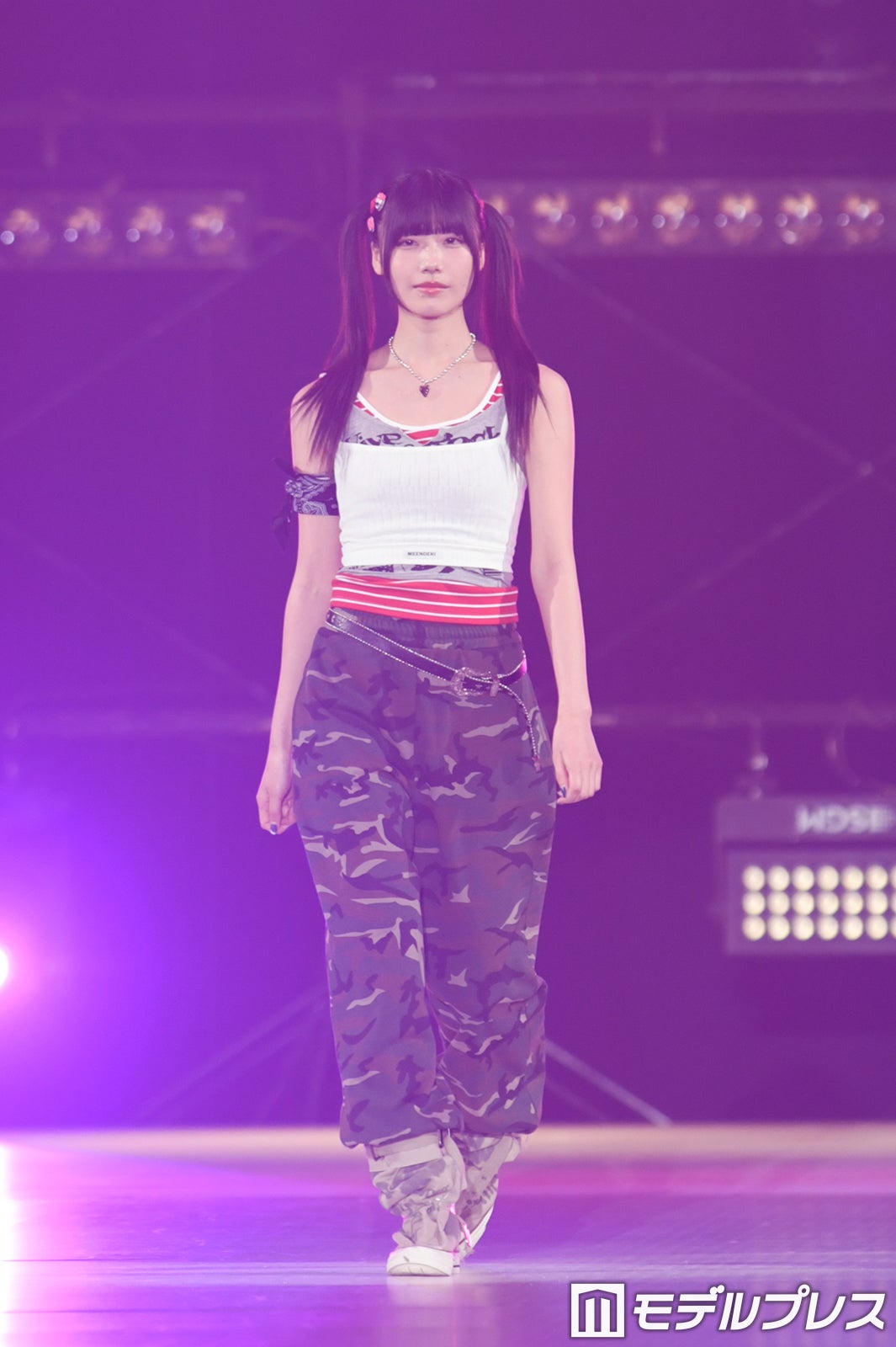 FRUITS ZIPPER妹分”SWEET STEADY奥田彩友、高めツインテールがキュート