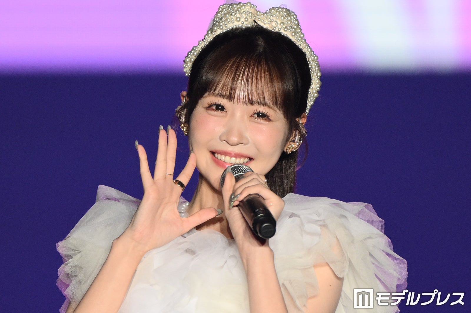 FRUITS ZIPPER櫻井優衣、サプライズでソロデビュー曲披露 鎮西寿々歌が