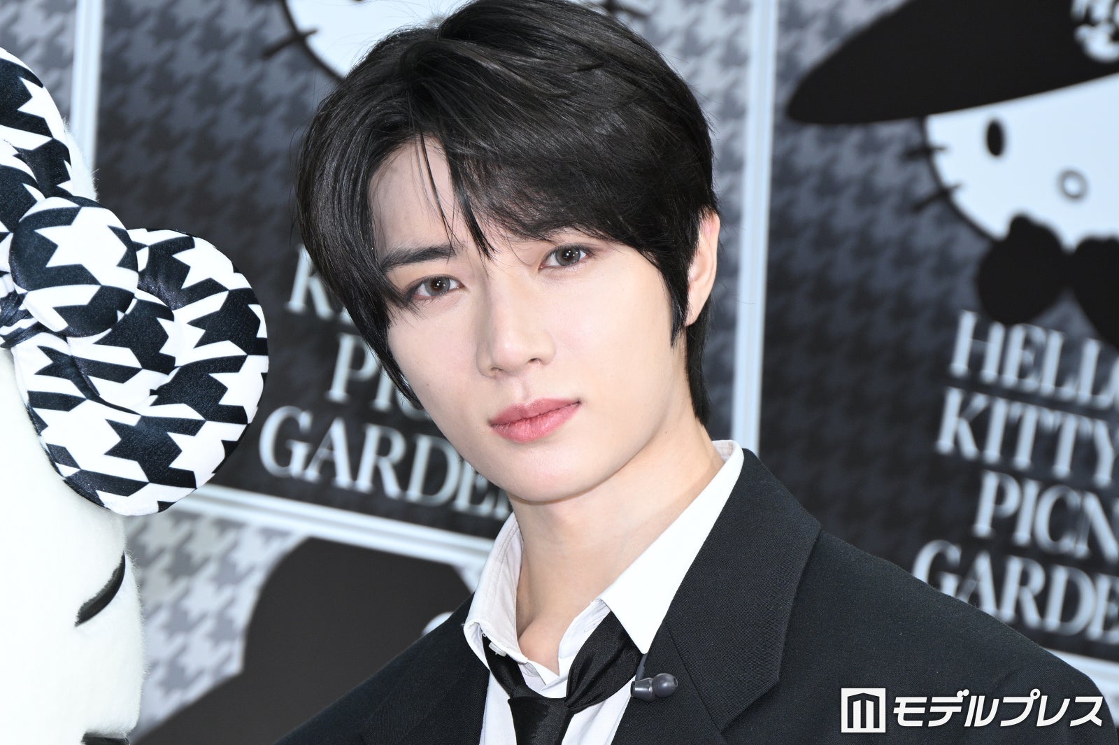 TXT・BEOMGYU（ボムギュ）黒スーツで六本木降臨 ハローキティを