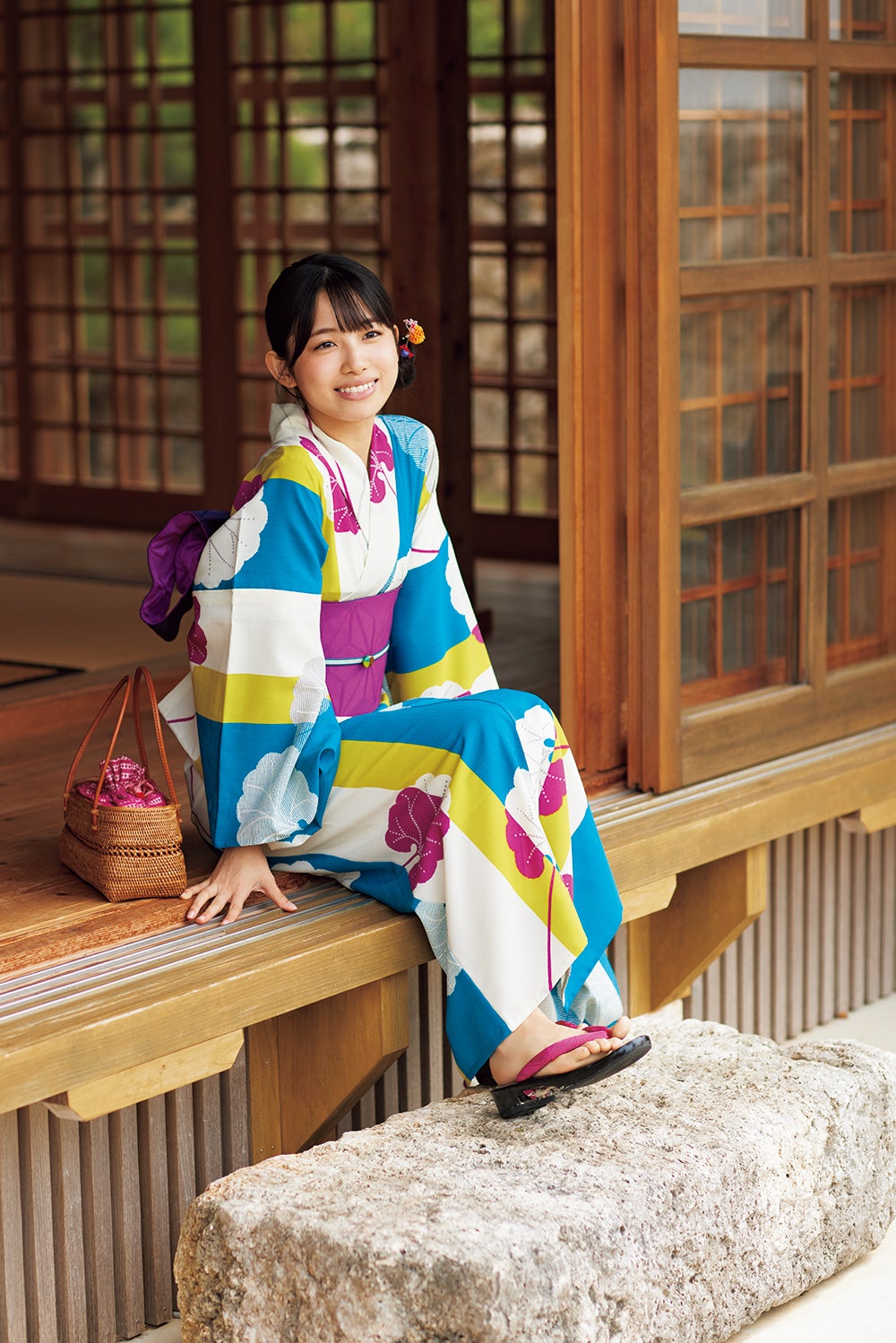 アンジュルム伊勢鈴蘭、水着・浴衣・部屋着姿披露 初写真集で“今”を