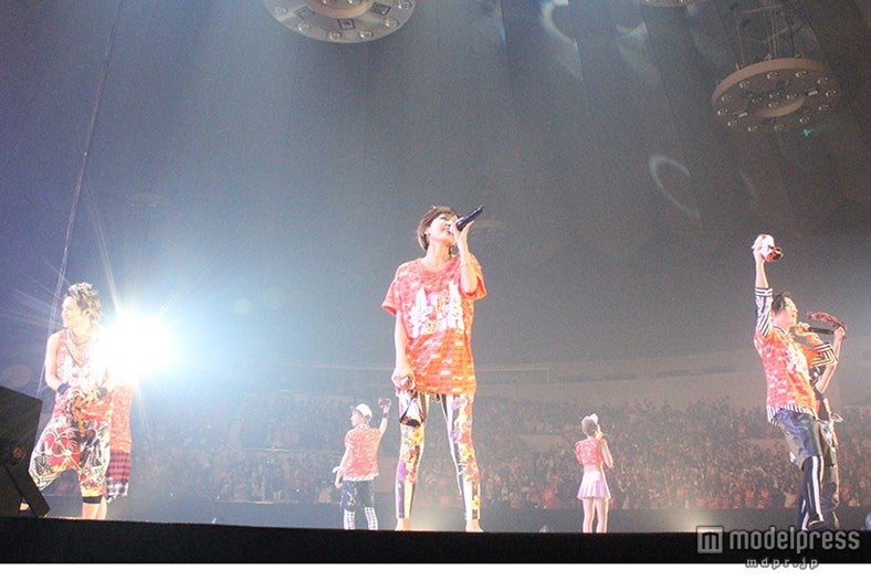 AAA、「みんなと距離ができてしまって」 本音も語った熱いステージに10