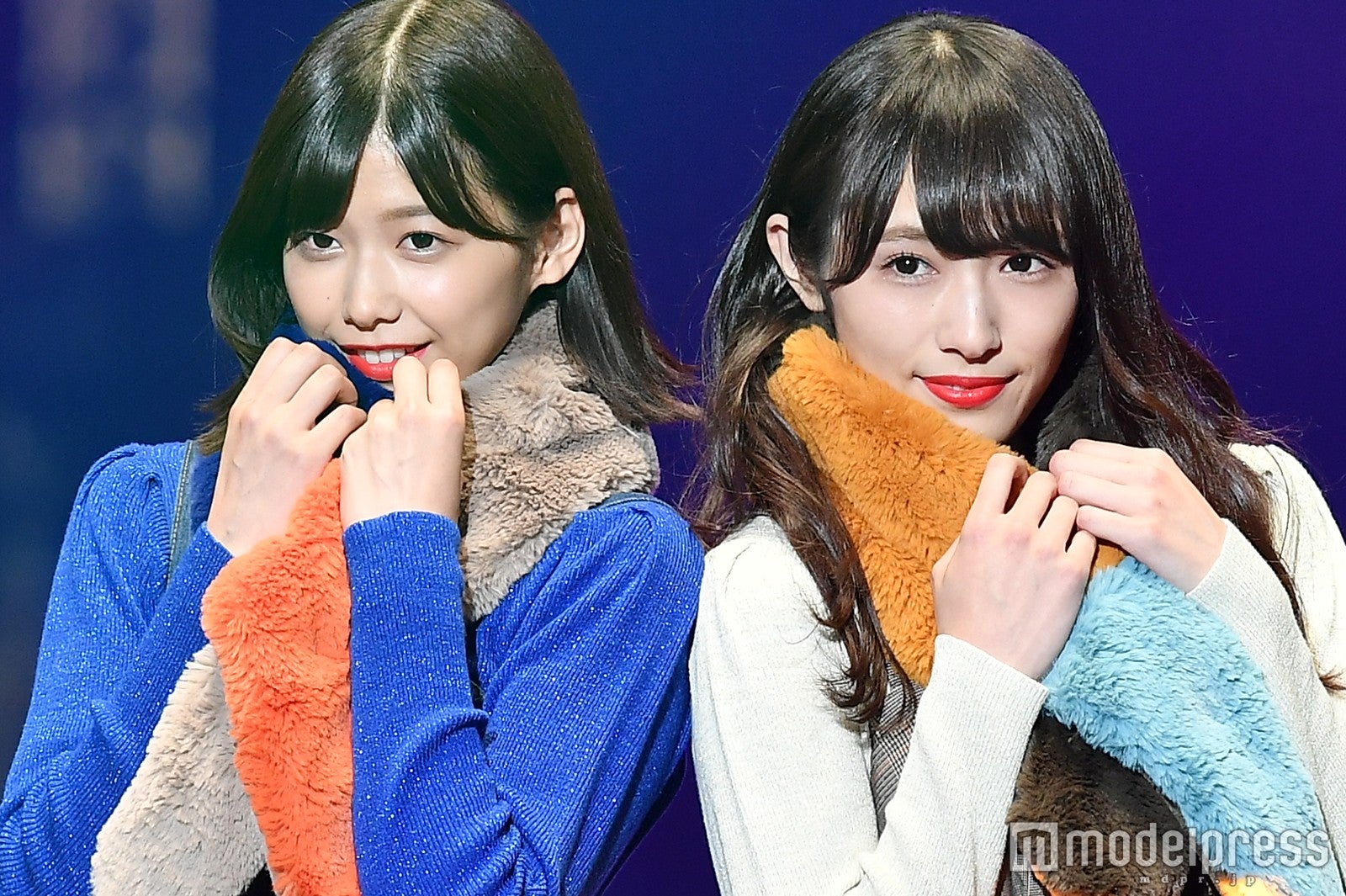 欅坂46渡邉理佐＆渡辺梨加、“Wわたなべ”ランウェイ実現 お揃いコーデで