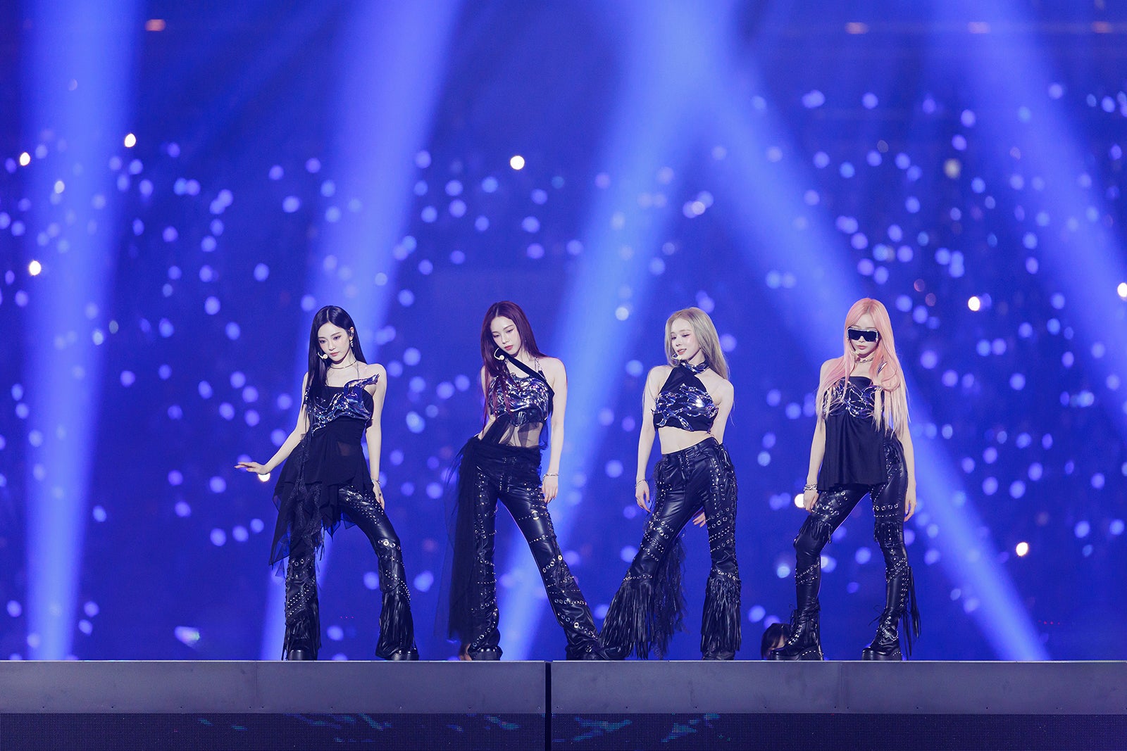 aespa「Whiplash」ランウェイウォークでも魅せる迫力ステージ ジゼルは