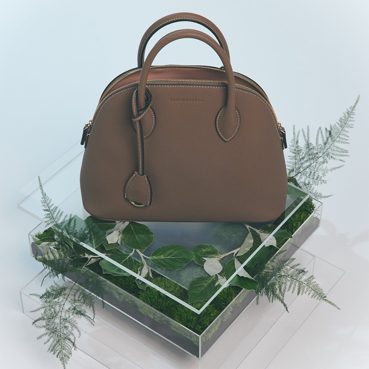 うっとりため息もの！ グッチ ビューティより、豪華アイシャドウ