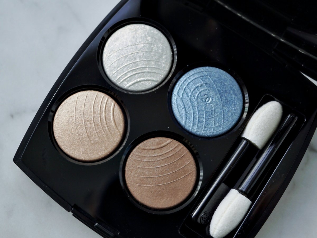 シャネル】の新色は海の色。まるで「塗るマザーオブパール」のような美