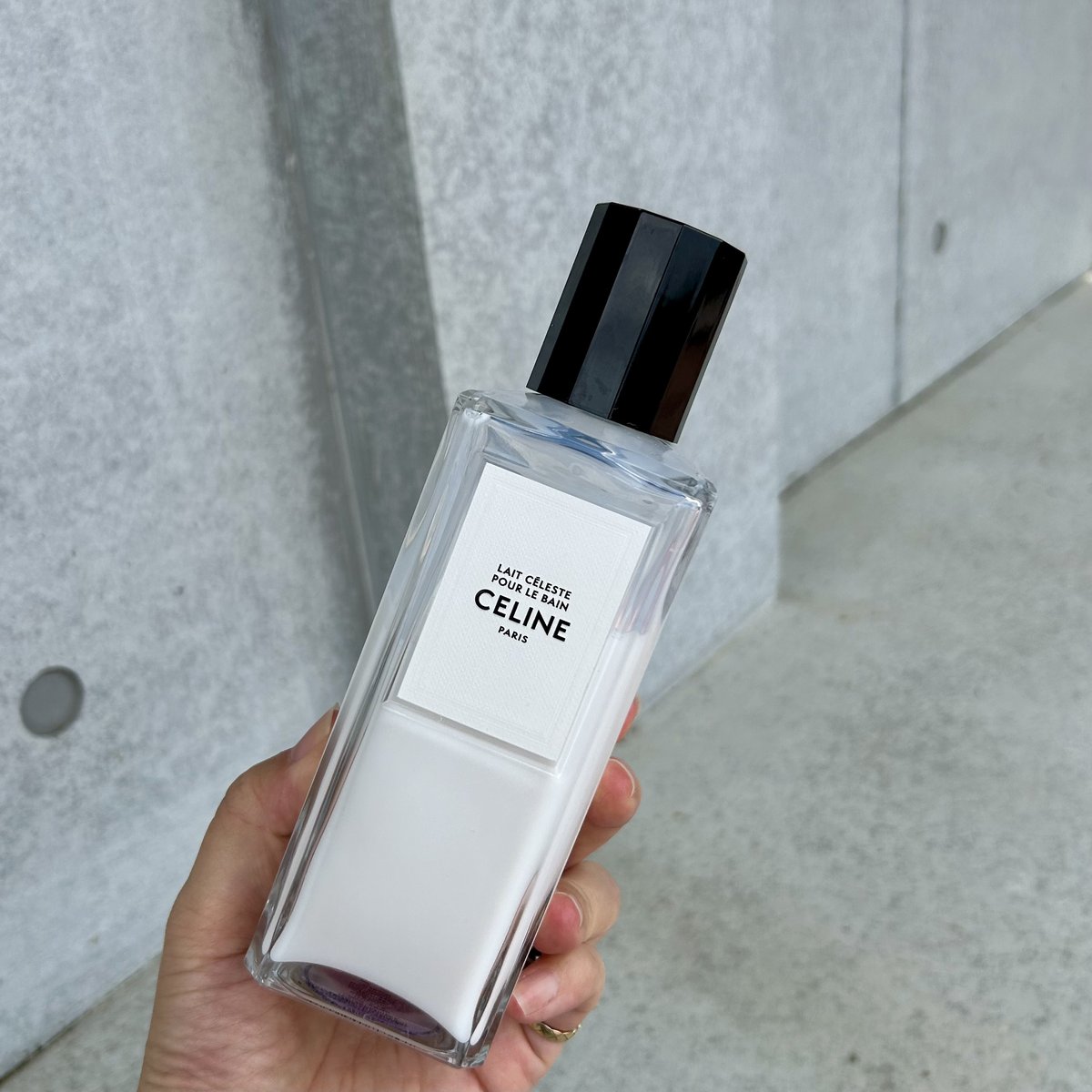 世にもリュクスな【セリーヌ】のバスミルク - スモールグッドシングス