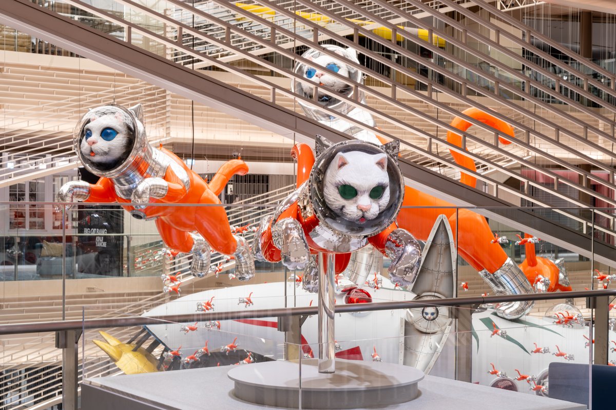 ヤノベケンジの新作アート「BIG CAT BANG」のポップアップショップが