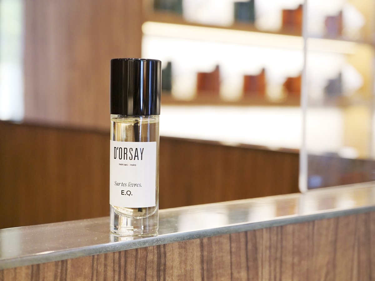 曖昧だから、いい。迷わず嗅いでほしい【ドルセー】の「接吻」の香り
