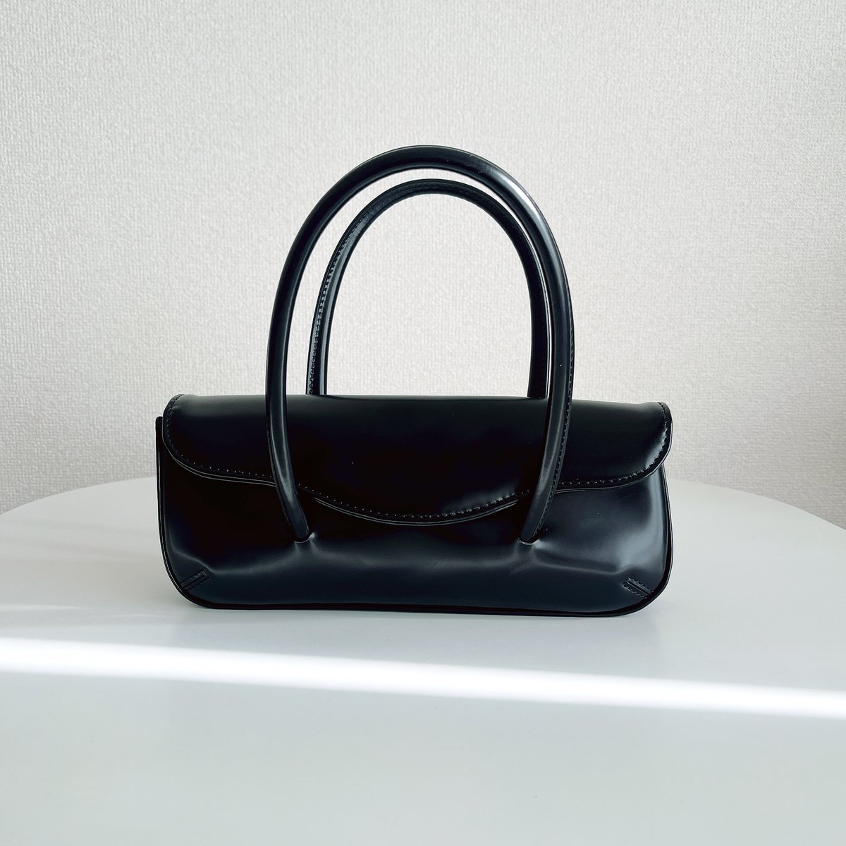 コム デ ギャルソン・コム デ ギャルソン】の横長バッグが素晴らしい