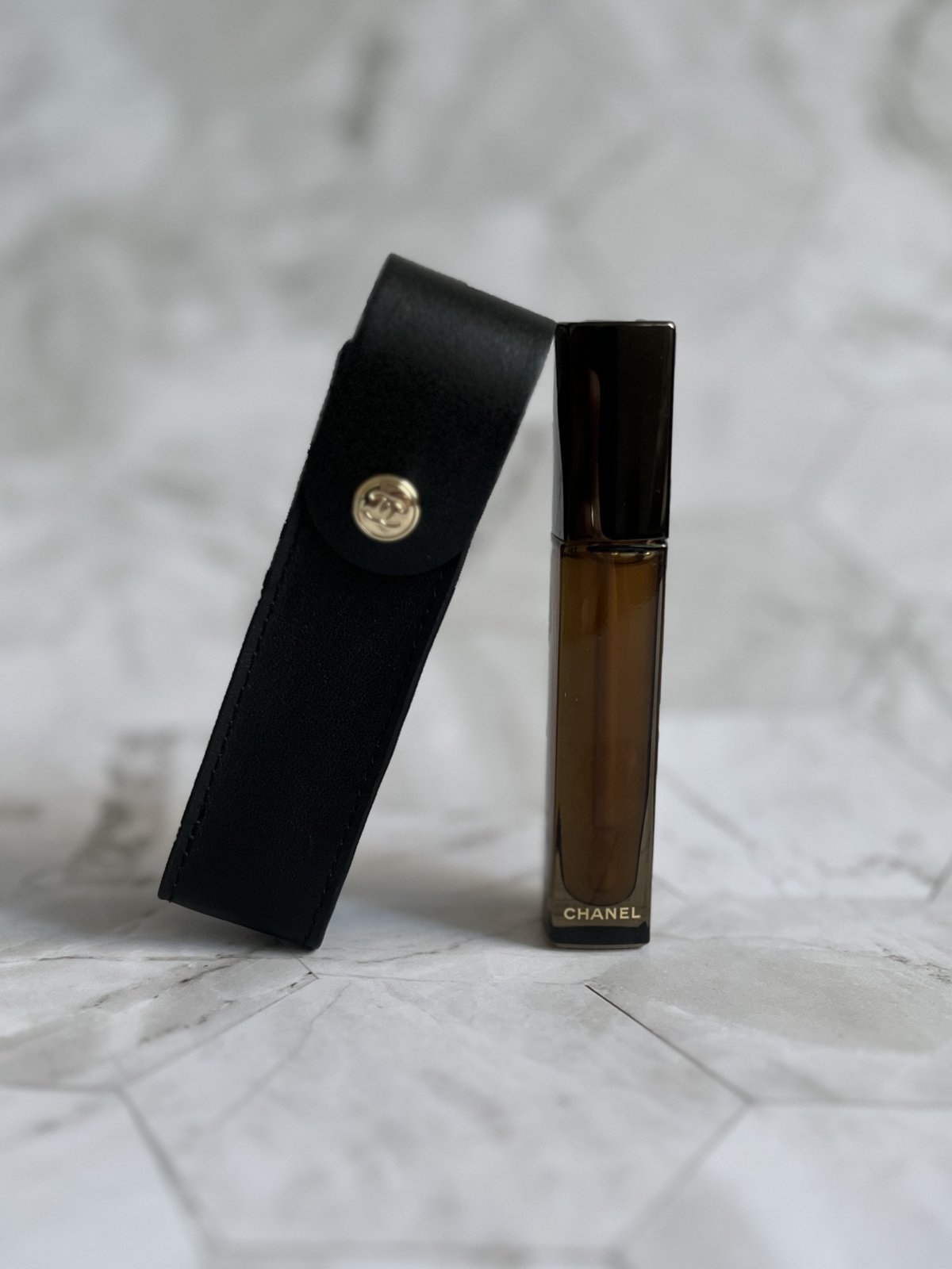 シャネル】至福のリップトリートメントでうるツヤ唇へ #深夜のこっそり