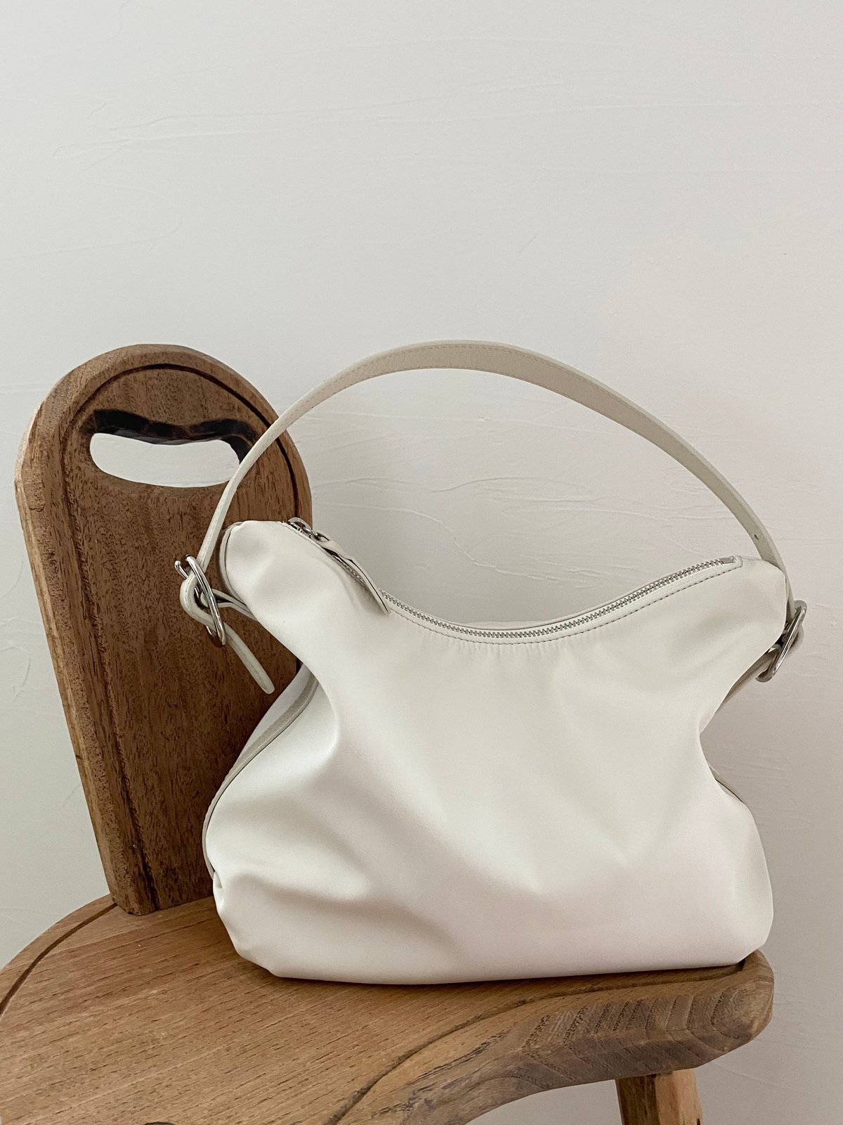 韓国の【トゥティエ（TOUT Y EST）】で大人のナイロンバッグをゲット