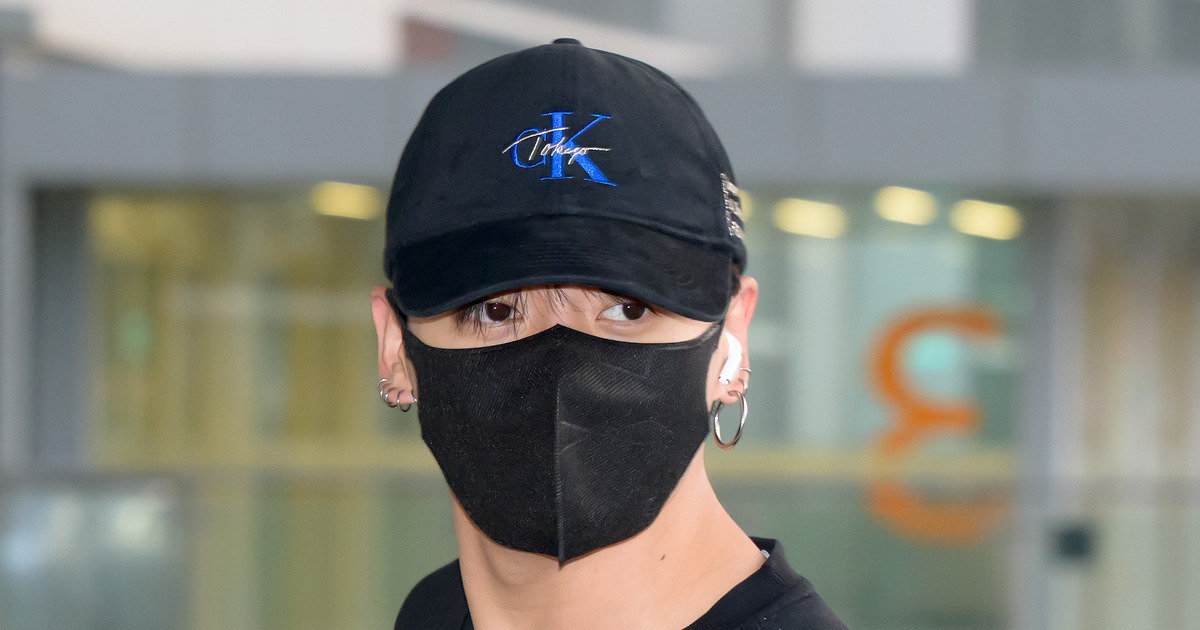 BTS #ジョングク 着用【カルバン・クライン】のフラッグシップストア