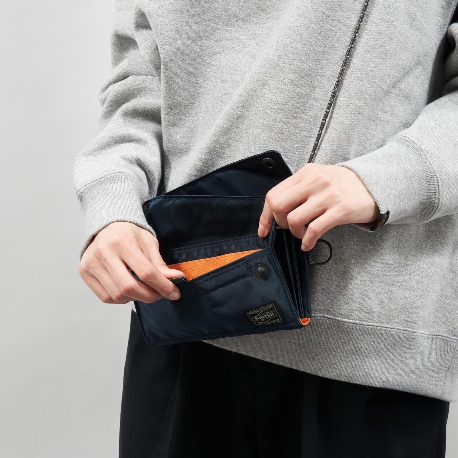 PX TANKER(PXタンカー) SLING PURSE(L) | 吉田カバンホームページ