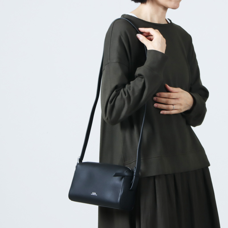 A.P.C. (アーペーセー) CAMERA BAG NINO / カメラバッグ