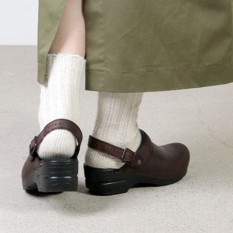 dansko (ダンスコ) INGRID OILD クロッグ Antique Brown / イングリッド