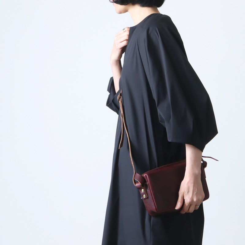 FERNAND LEATHER (フェルナンドレザー) Small Zip Shoulder Bag