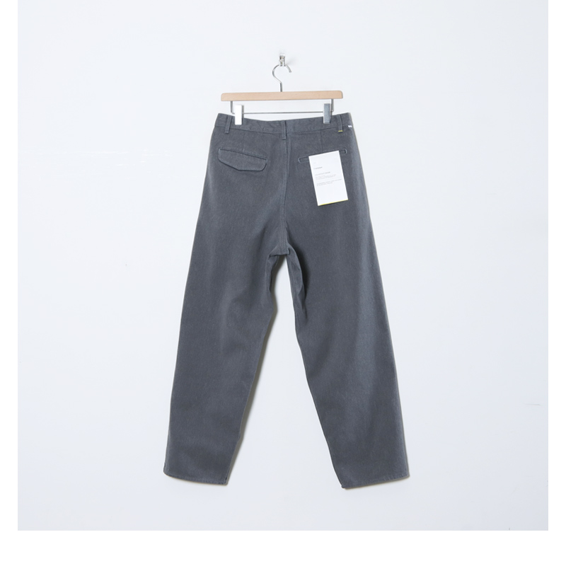 Graphpaper (グラフペーパー) Colorfast Denim Two Tuck Tapered Pants