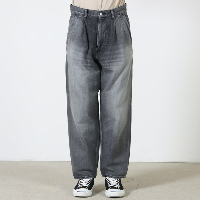 Graphpaper (グラフペーパー) Selvage Denim Two Tuck Tapered Pants