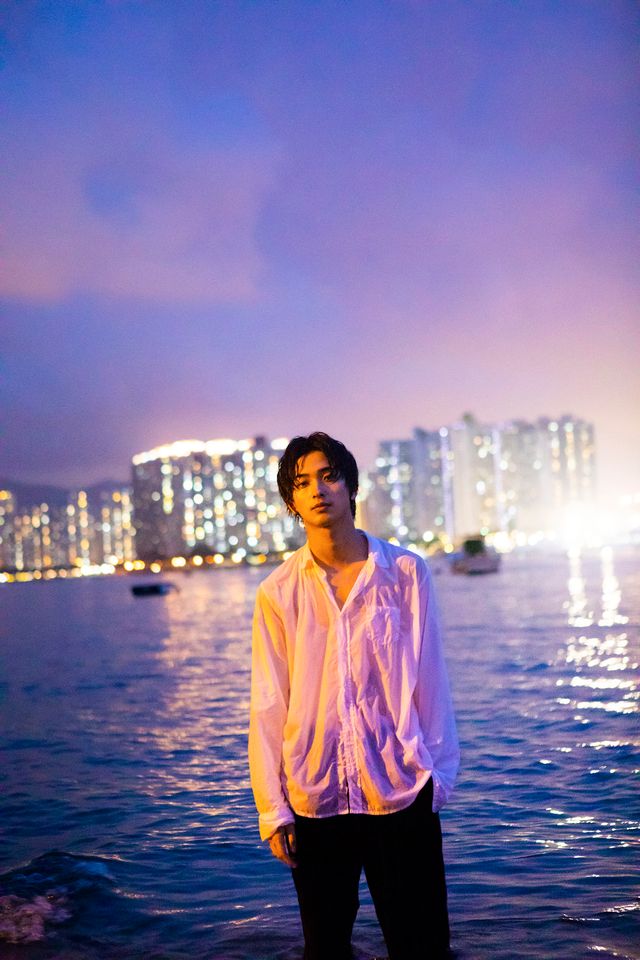 横浜流星、2nd写真集で“男全開”！3月12日に発売｜シネマトゥデイ