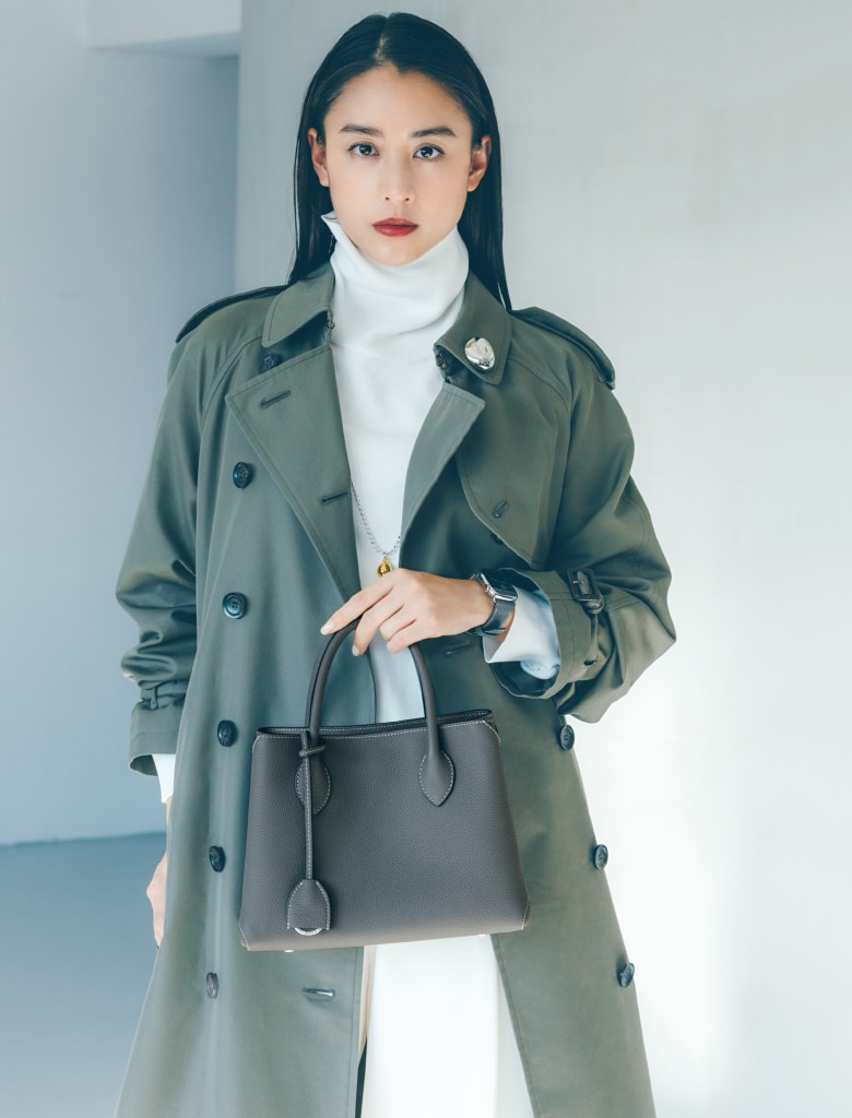 シンプル服を上品に見せる！ボナベンチュラのレザーグッズ | CLASSY