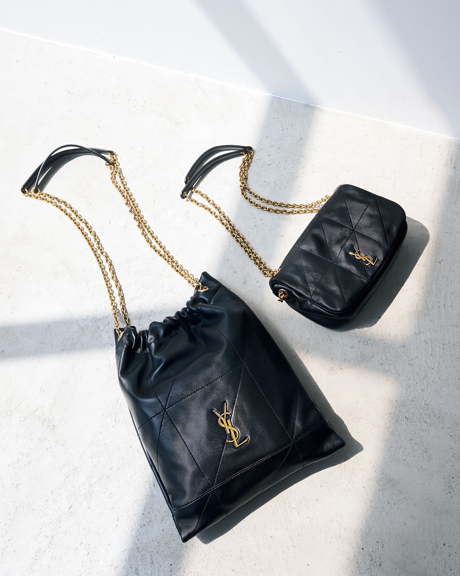 池田エライザさんが纏う。美しき【新作黒バッグ】｜サンローラン