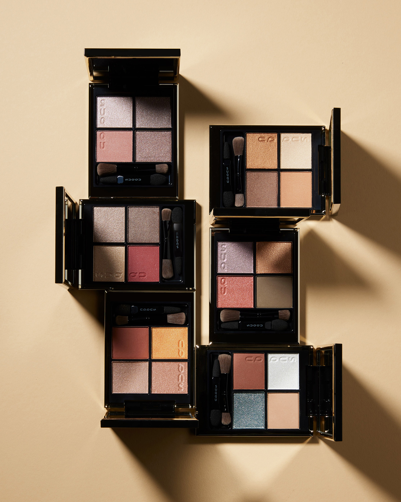 人気ヘアメークさんもずっと愛用！ 大人の目もとに必須の【名品アイ