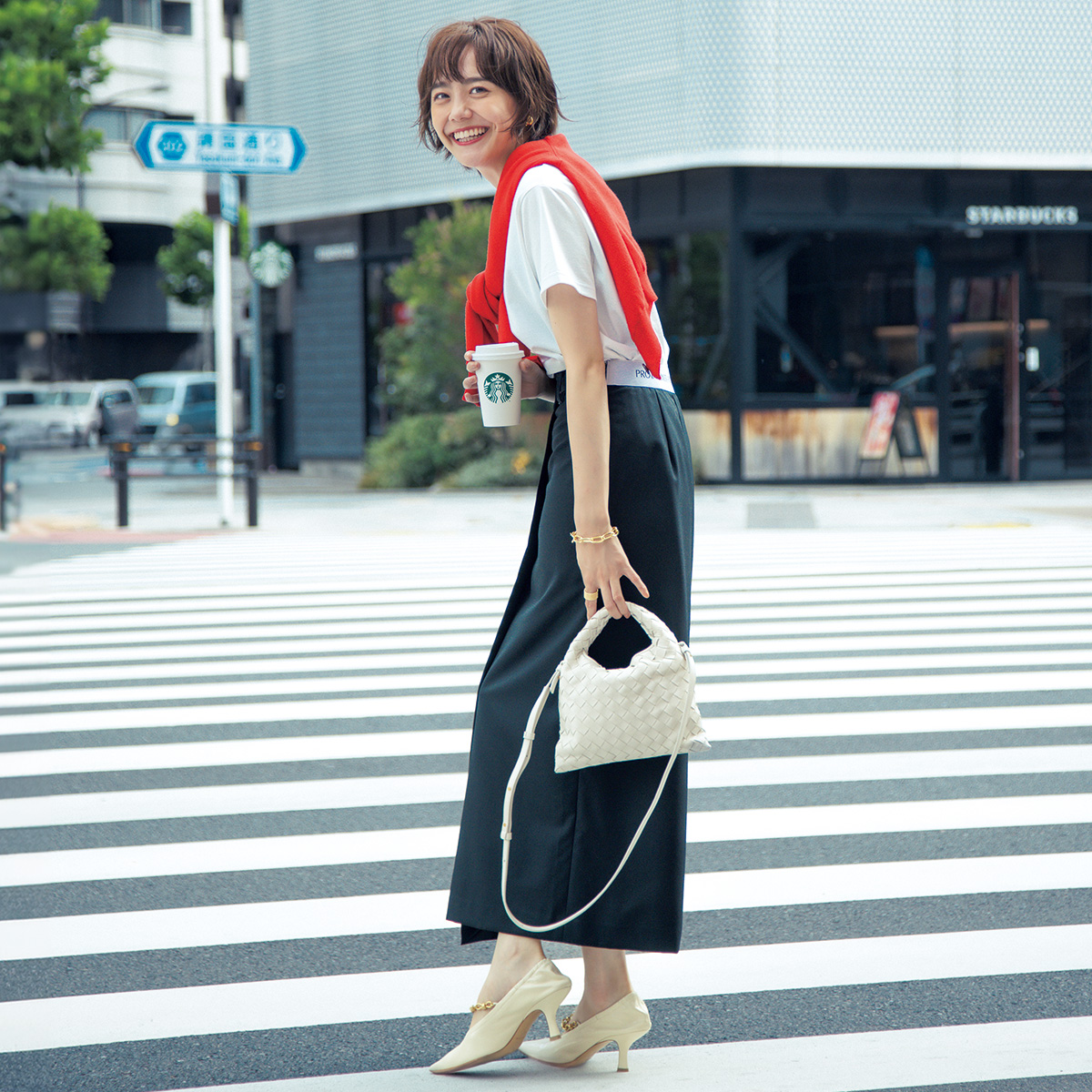 ボッテガ・ヴェネタ】通勤だってOK！柔らかなシェイプのホーボーバッグ