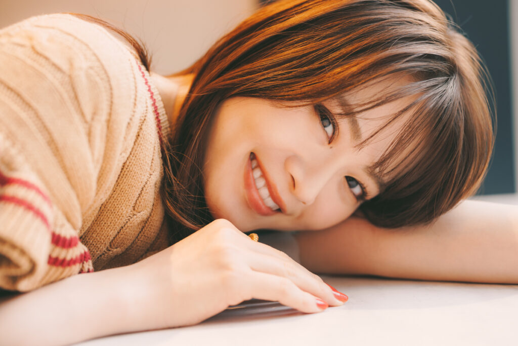 未公開カットあり】山崎怜奈さん（28）知性の合間にのぞく“素の表情