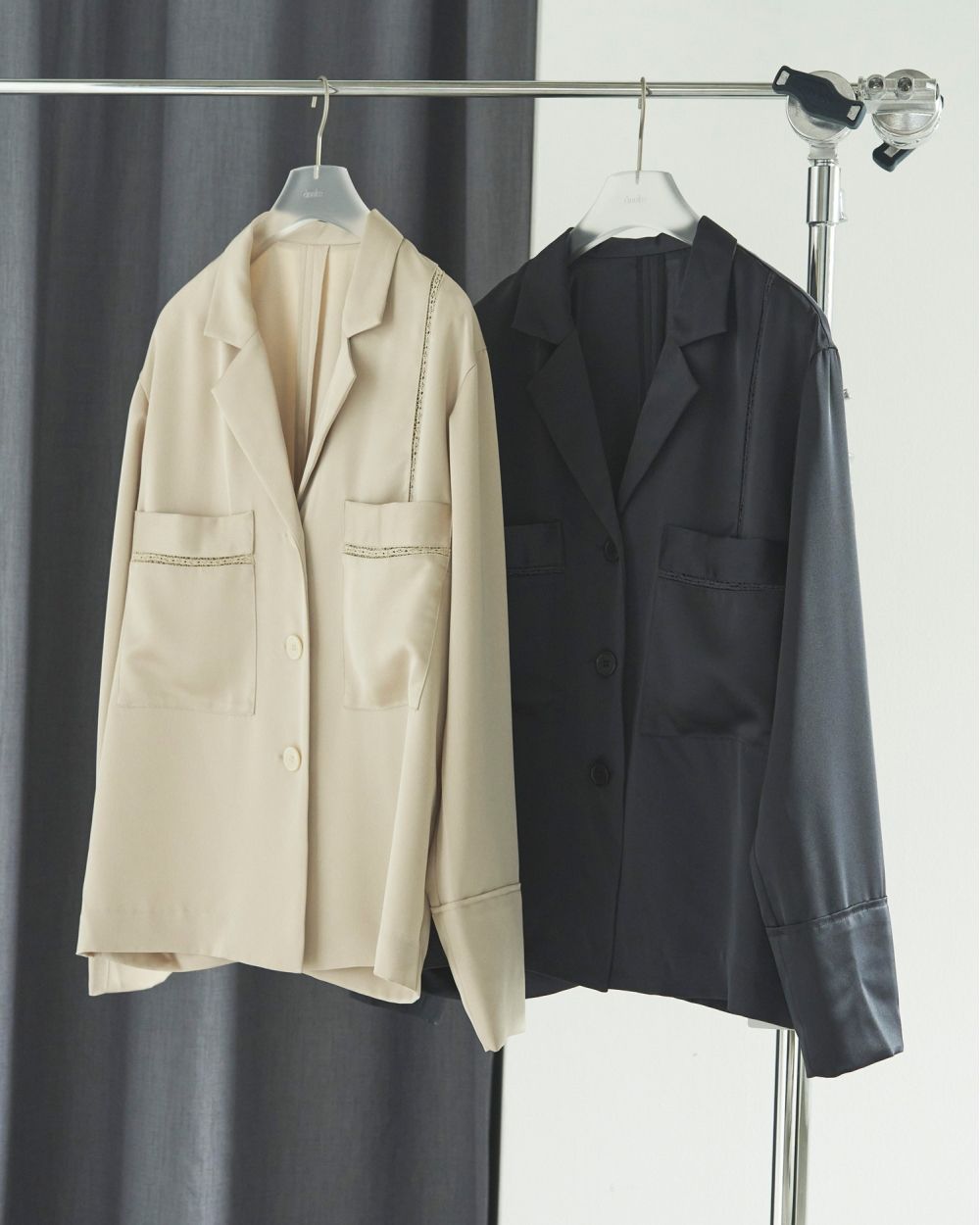 ànuke online store（アンヌーク） / Satin Tailored ShirtsSatin