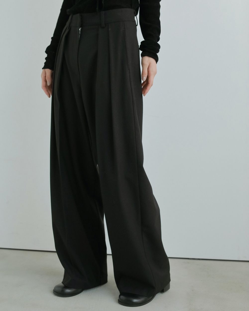 ànuke online store（アンヌーク） / Tuck Wide PantsTuck Wide Pants
