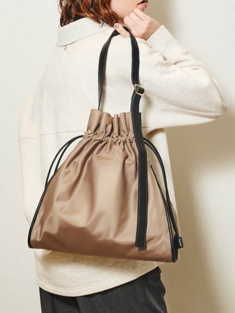 TVドラマ使用商品】Anfis/ナイロンワンショルダーバッグ｜LOWELL