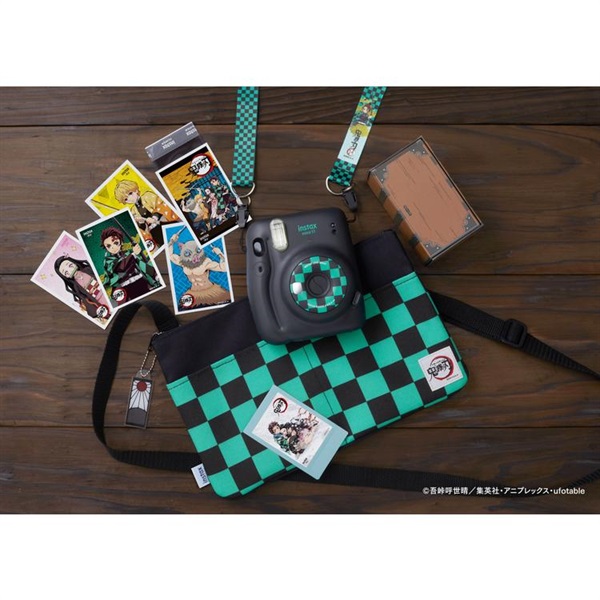12月10日以降順次発送】“チェキ”instax mini 11 「鬼滅の刃」 | イオン