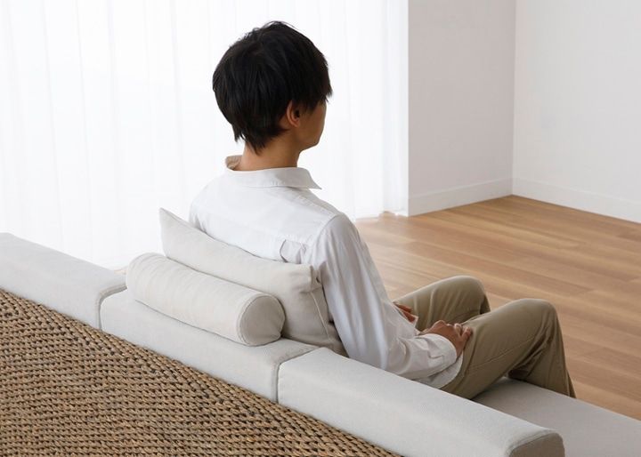 ケイ・ローソファ (ヒヤシンス)・2人掛け・3人掛け～床に近い暮らし