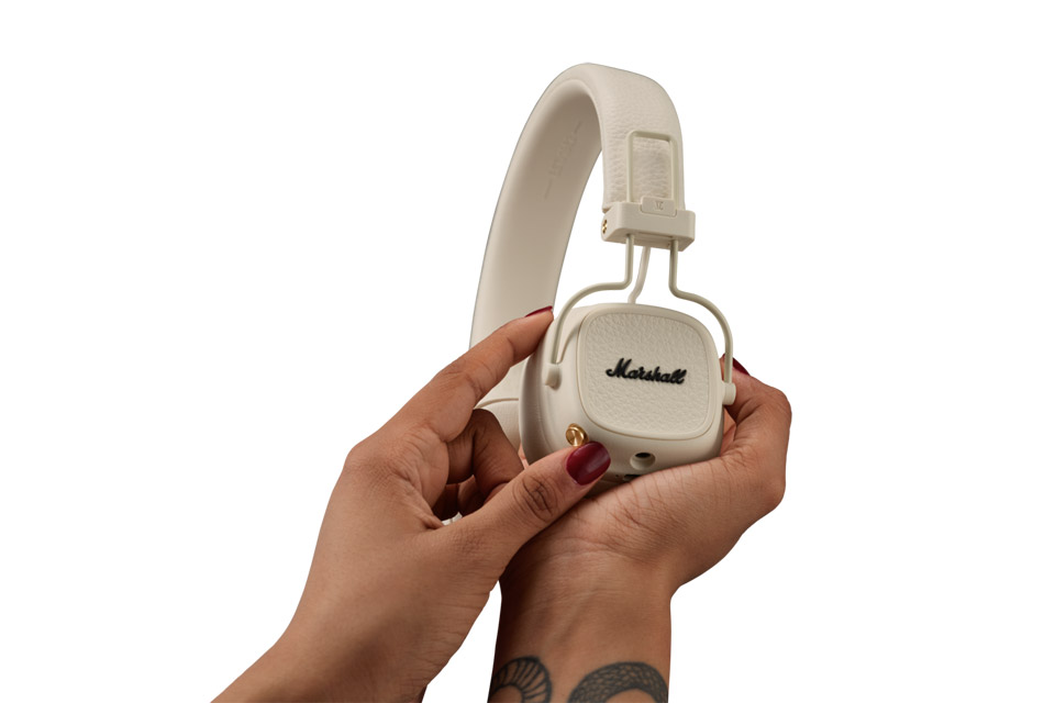 Marshall Major V on-ear headphones