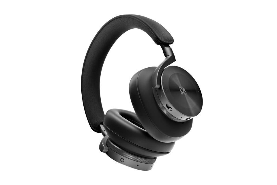 B&O Beoplay H95 wireless headphones