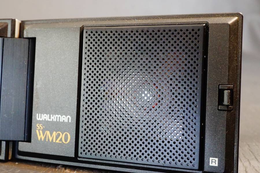 CD & Cassette Players - Rare 1980s Vintage SS-WM20 Sony Walkman