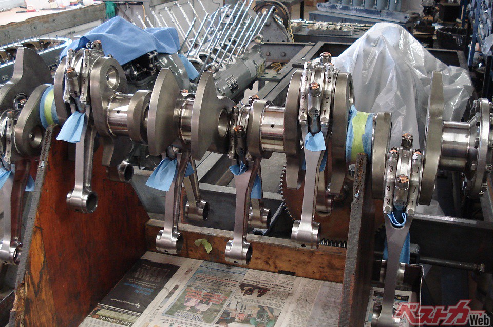 往年の名エンジンを日本人職人が再生！ ロールスロイス「マーリン」の