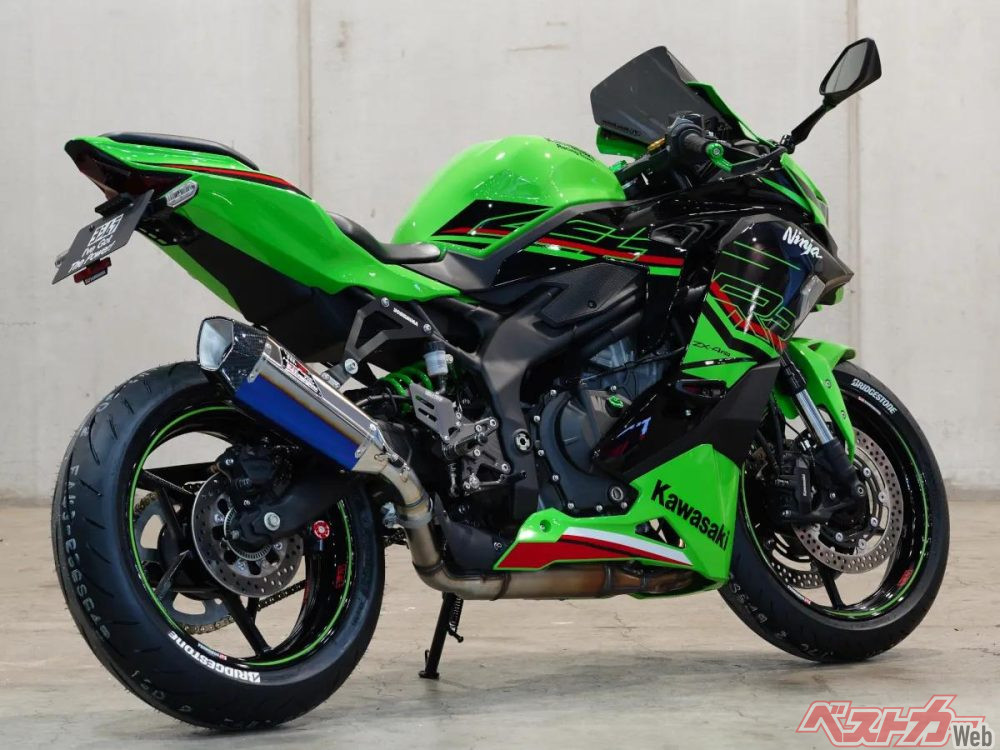 ZX-4R＆25Rのヨシムラカスタム発見！ 新作サイクロンマフラーにも注目