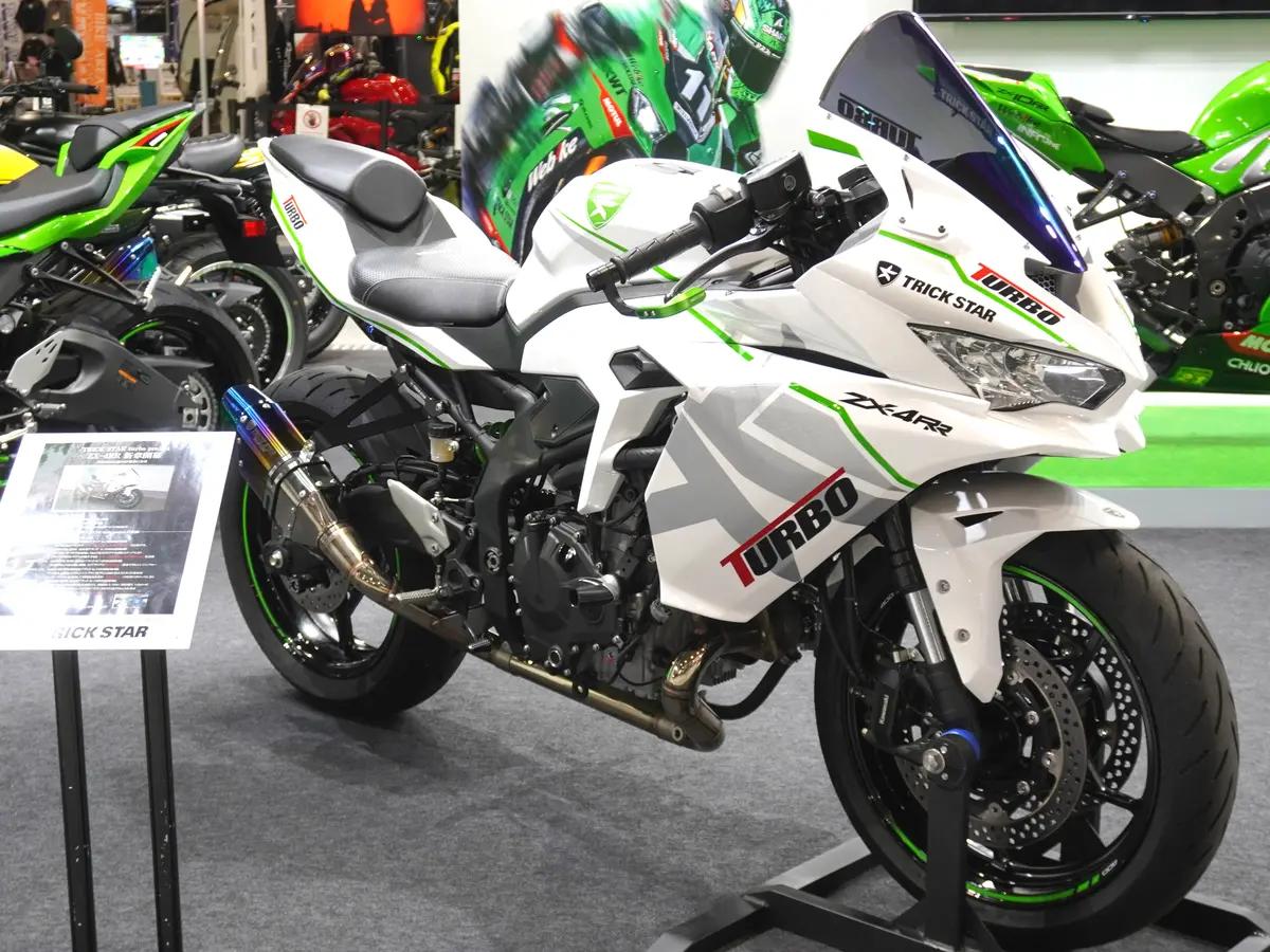 400ccで約180PS発揮を狙うトリックスターの「ZX-4RRターボ」！実車を