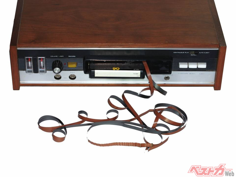 若者どころかバブル世代も知らない？ 不便でも愛せたカセットテープ「8