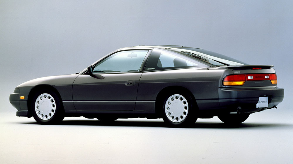 頭文字D』を彩った伝説の名車列伝01 日産 シルエイティ編 - 【公式】頭