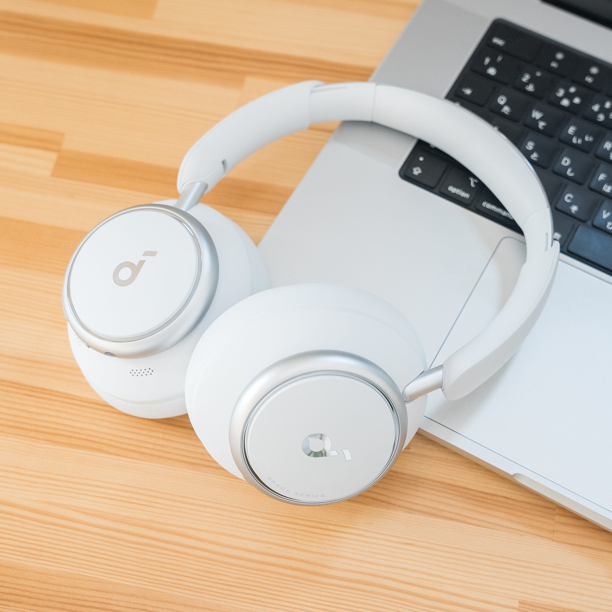 こんな優秀だったの…？Ankerの「1万円台ヘッドホン」欲しい機能が