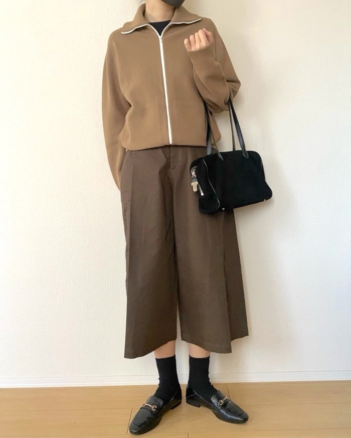 ユニクロC】オンライン即完！話題の「フルジップカーディガン」が買っ