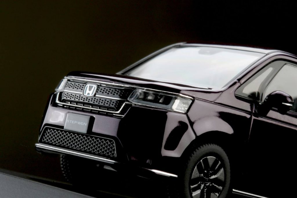 ステップワゴンスパーダを1/43スケールに 限定生産ミニカー発売 | 中古